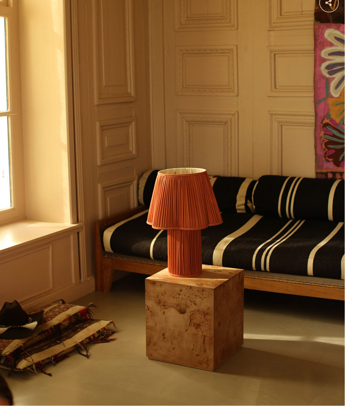 Silkkinen pöytävalaisin Bronze